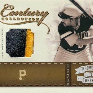 2004 Throwback Threads Willie Stargell Patch 21/25