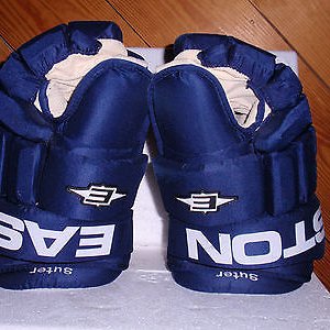 Suter Gloves 1