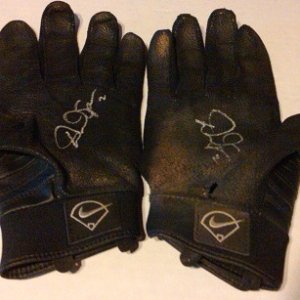 Game-Used Batting Gloves Auto