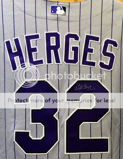 Matt-Herges-Rockies-Jersey-Back-Closeup-5-6-16--1-resized_zpskflqyf5g.jpg