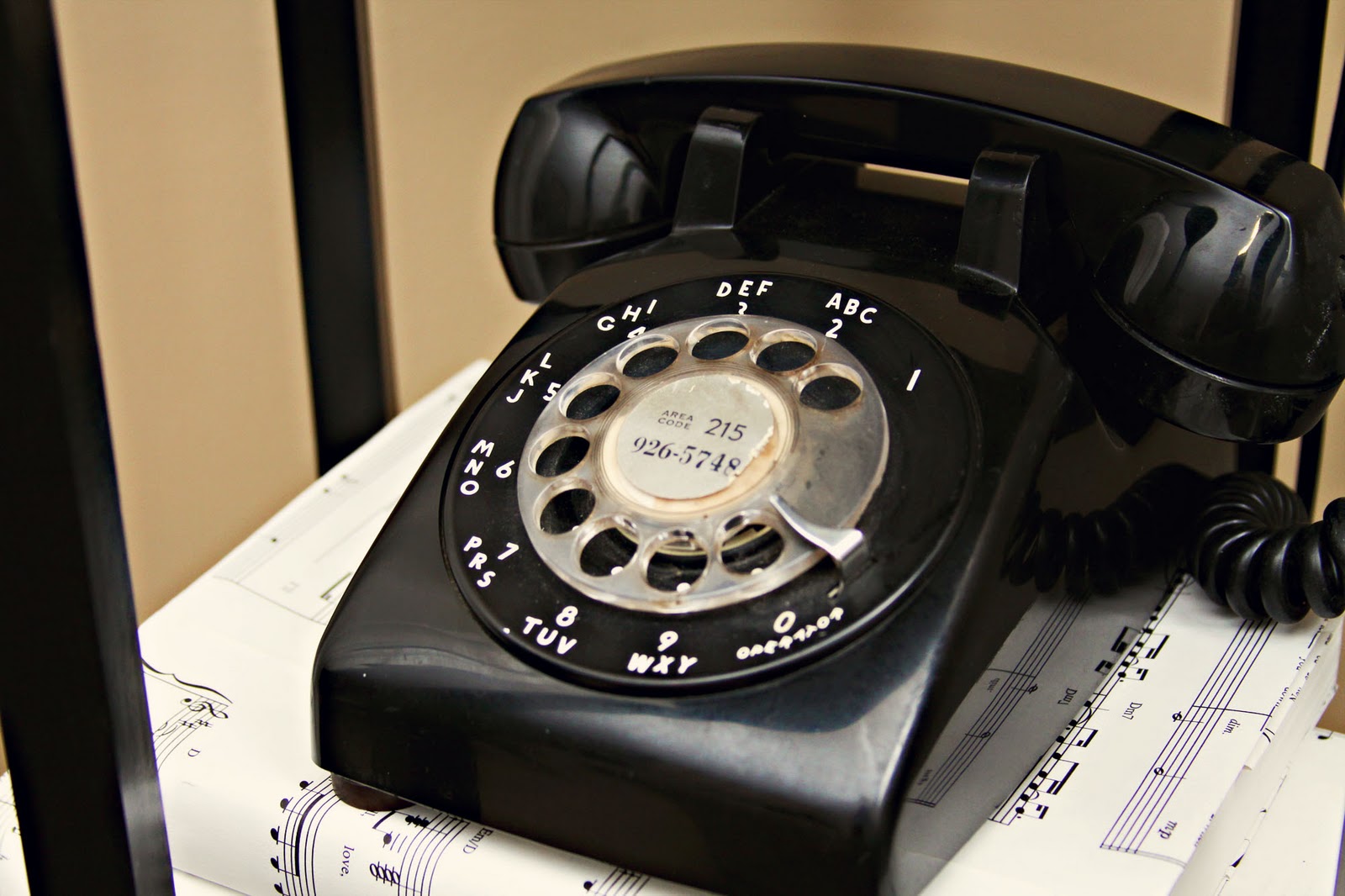 rotary-dial-telephone.jpg