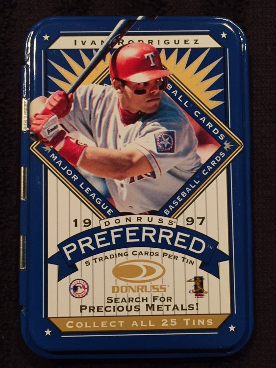 1997 Donruss Preferred Fanfest Tin - Ivan Rodriguez.jpg
