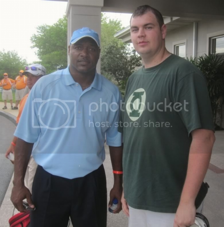 Brian_and_Derrick_Brooks.jpg