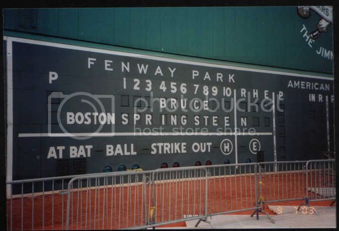 brucewall.jpg