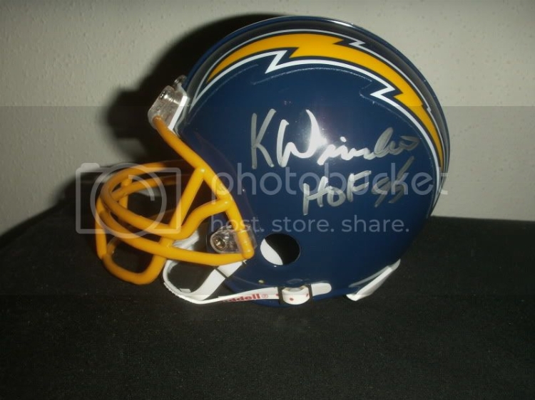 kellenwinslowsanddiegochargerstbmini.jpg
