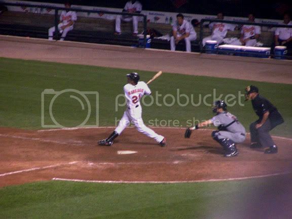 markakis-3hr-1.jpg