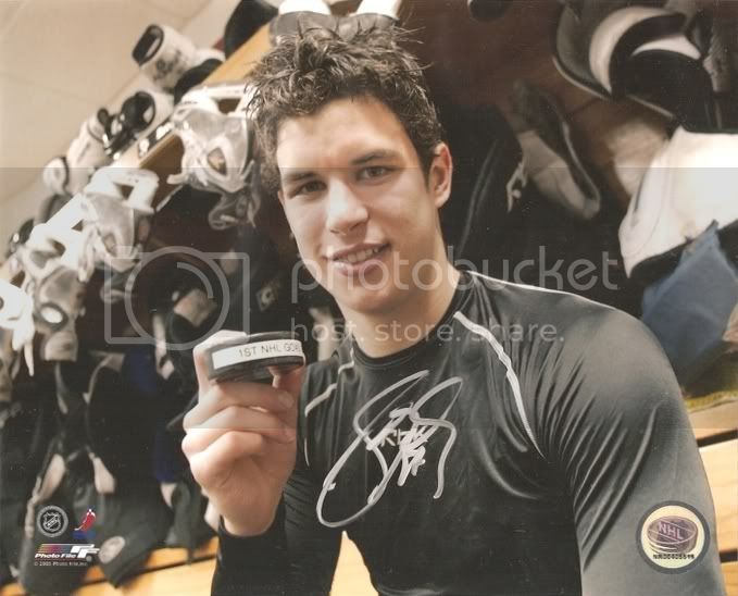 sidney1stgoalpuck.jpg