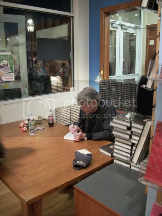 signing2.jpg