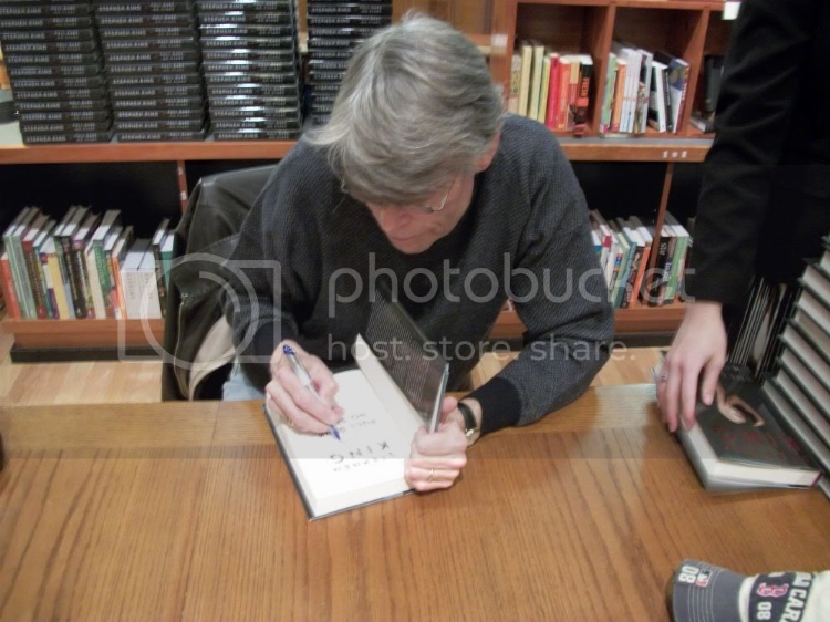 signing7.jpg