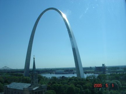 st%20louis%20arch1.jpg