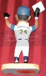 05GBLsandiegosurfdawgsbobblehead-1.jpg