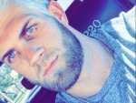 bryce-harper-platinum-blonde-hair.jpg