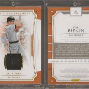 2017 Panini National Treasures 138FR Relic-Gold.jpg