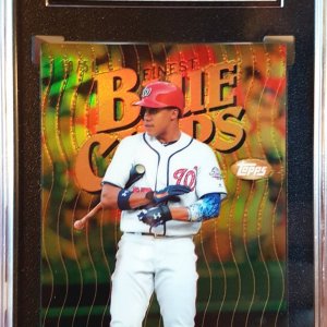 Juan Soto Finest Blue chips Gold refractor