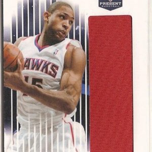 Al Horford 2011-12 Panini Past and Present Gamers Jerseys #4