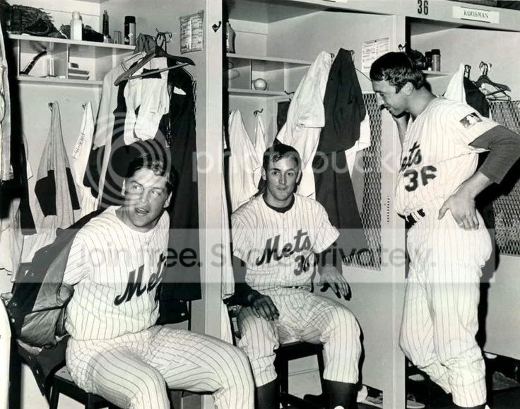 1960s%20mets%20pitchers_zpsvi1x043m.jpg