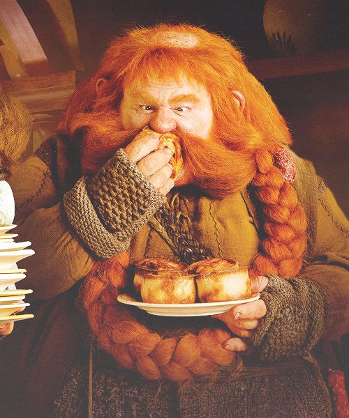 22b593959f9ac60af50ffacdc9cd2b6d--hobbit-hole-the-hobbit.jpg
