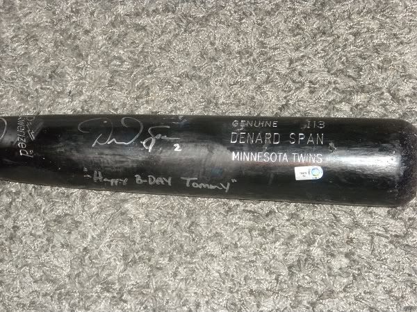 DenardSpanGame-UsedBatAutoPic3.jpg