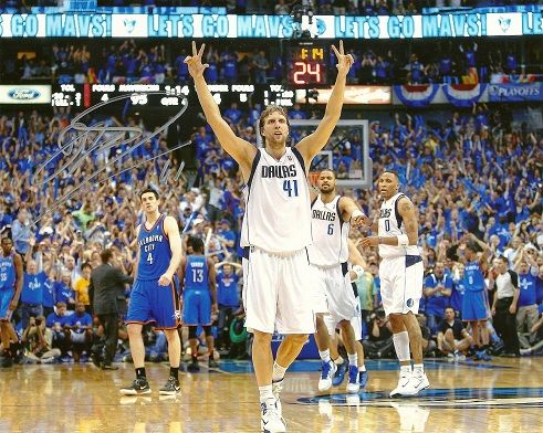 DirkNowitzki8x10Auto_zps06f181ca.jpg