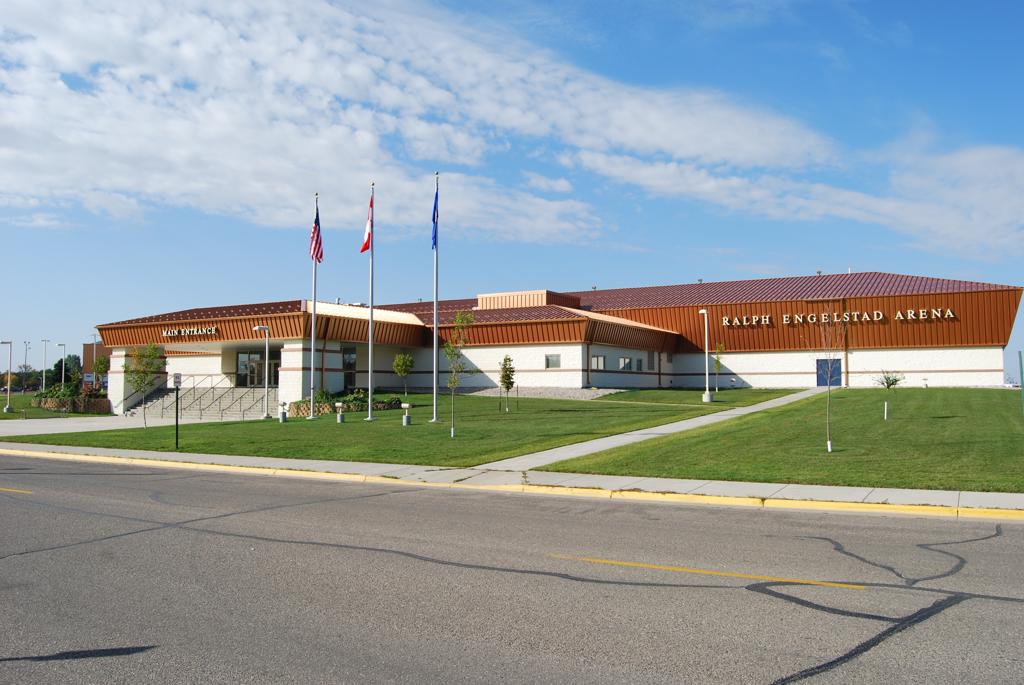 Ralph_Engelstad_Arena_Exterior_large.JPG