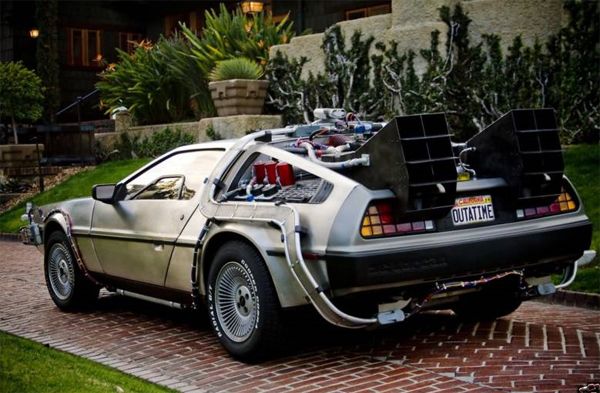 Back to the Future Delorean Time Machine (7).jpg