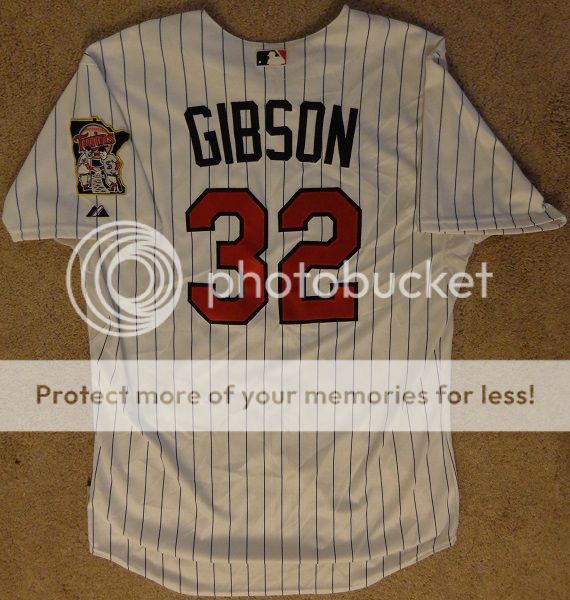 Kyle%20Gibson%20Game-Used%20Jersey%202_zpsogisn4bv.jpg